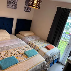 Lovely Twin With Ensuite Bathroom 15 Mins From Airport , Dublin Irlande